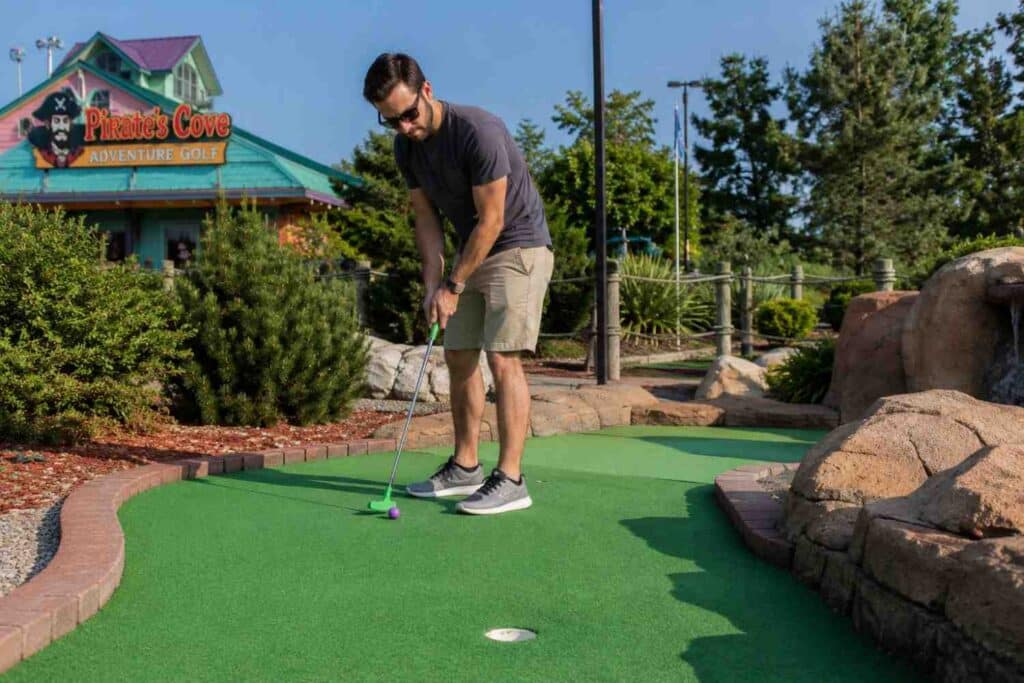 mini golf how to play